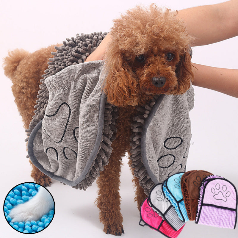 PawsDry Microfiber Pet Towel: Super Absorbent Bathrobe for Dogs and Cats