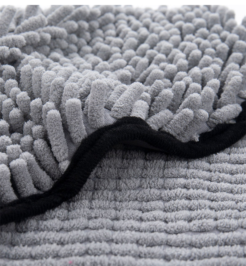 PawsDry Microfiber Pet Towel: Super Absorbent Bathrobe for Dogs and Cats